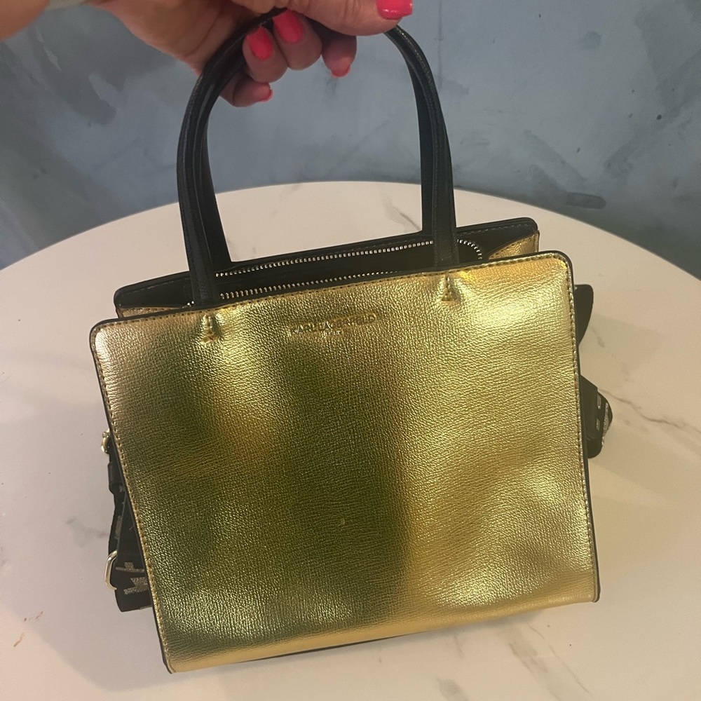 Karl Lagerfeld gold metallic handbag with black handlles & shoulder strap - Picture 5 of 11